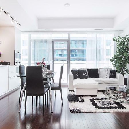 Royal Stays Condominiums - Upscale Downtown Suites Toronto Exteriér fotografie